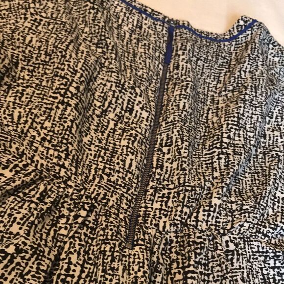 Motherhood Maternity Black & White Blouse - Size M - Picture 10 of 12